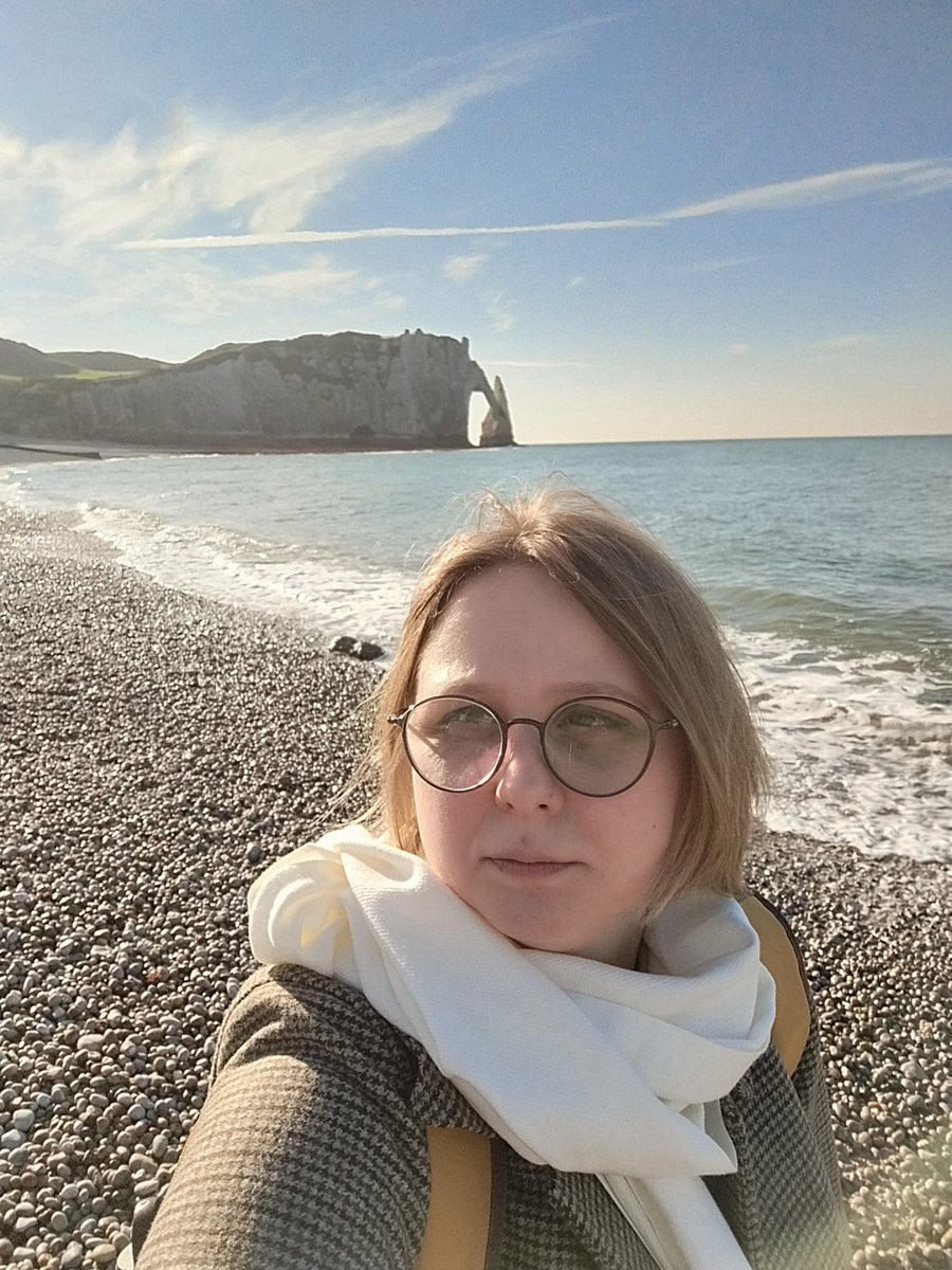 Все ещё лень сюда заходить, но иногда полезно. Везде оставлю фотки со Скалами Нормандии. Это важно