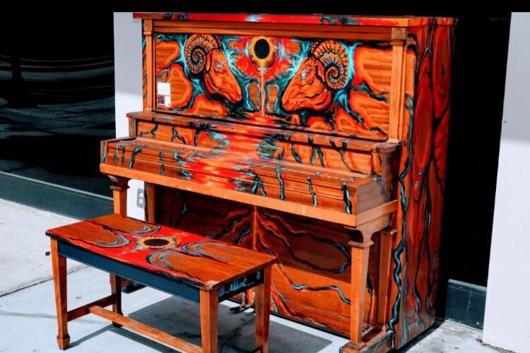 In the past year, the Tampa Tunes organization in Florida has placed about a dozen pianos around Tampa, many of them outdoors, and enlists local artists to paint the pianos. 🎶🎨🎹 #MusicMatters #CommunityArt
bit.ly/4fdFwy1