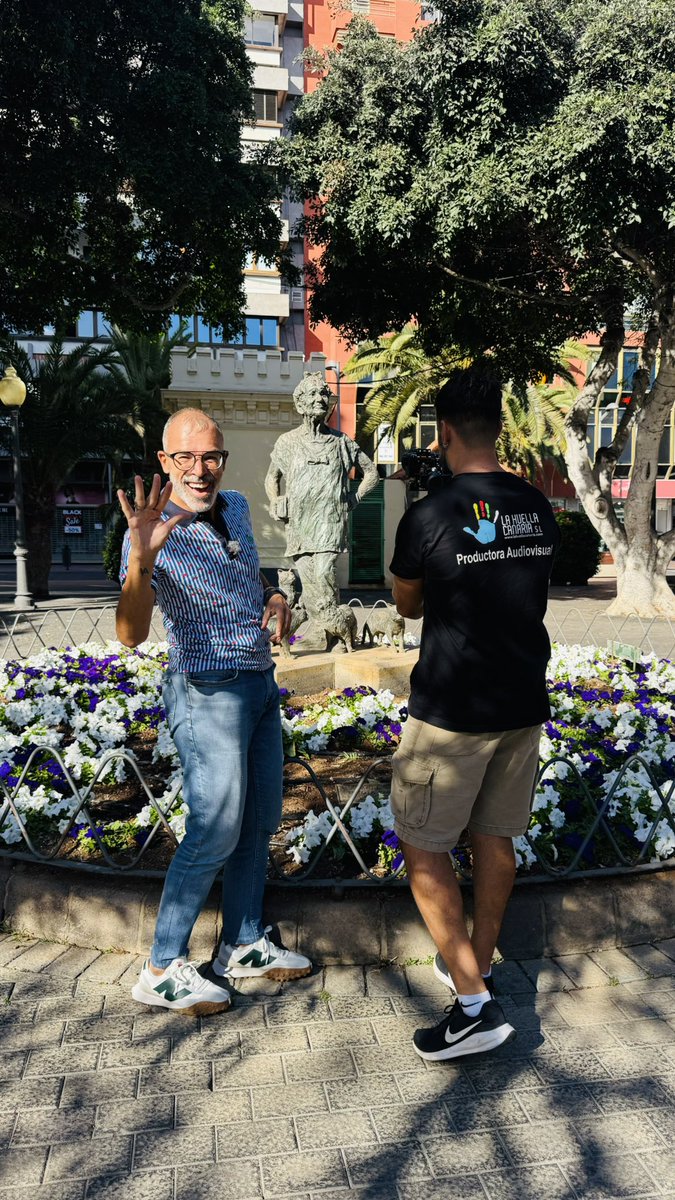 Mire <a href="/Lolita_Pluma/">🇮🇨Lolita_Pluma🇮🇨 </a> hoy grabando el inicio del programa y presentándole nuestros respetos…