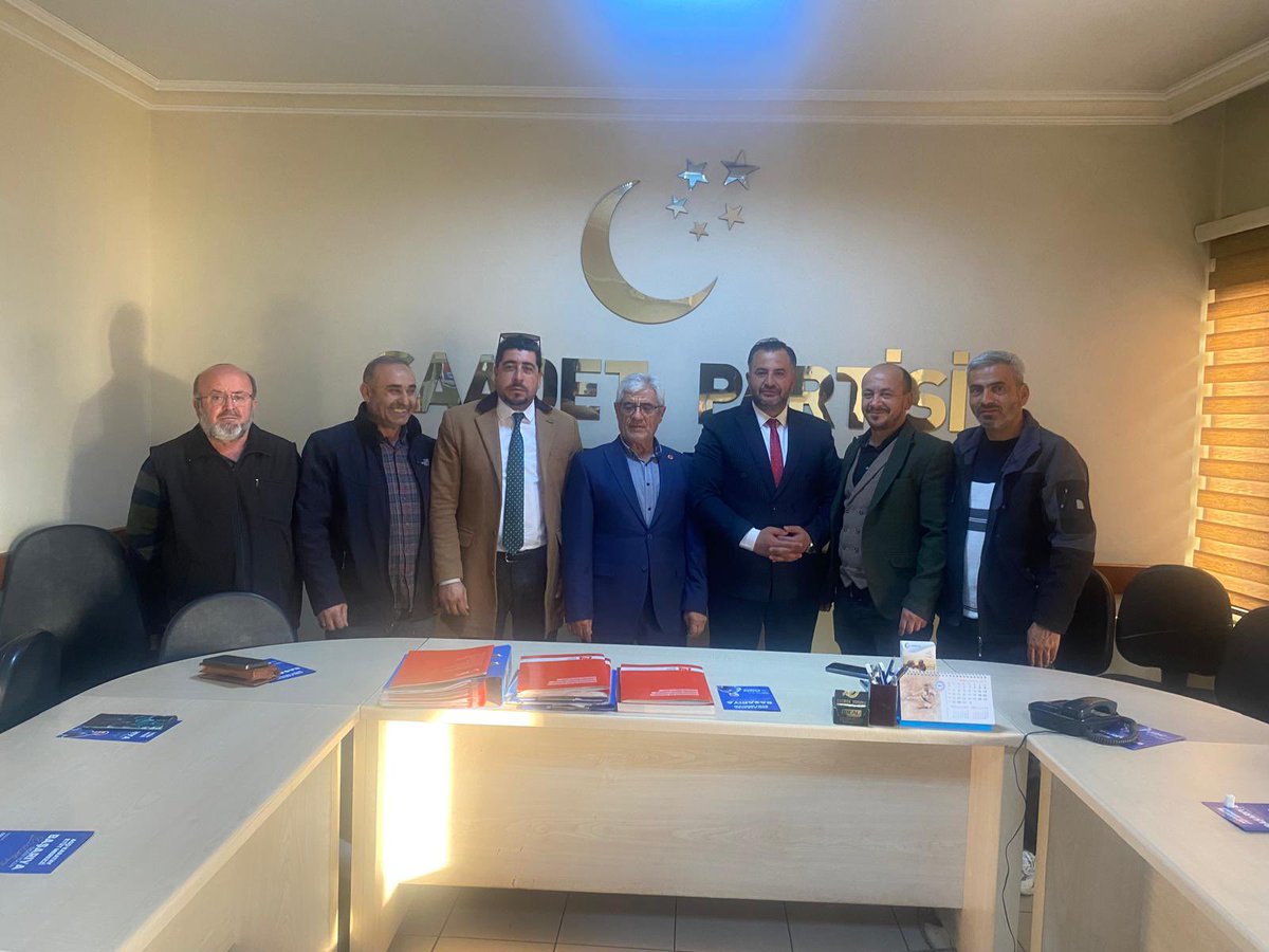 Gelecek Partisi Meram ilçe Bşk.  Mehmet Mert ve Yön. Krl. Üyeleri Meram ilçe Başkanlığına atanan İlçe Başkanımız Mesut Solak’a hayırlı olsun ziyaretinde bulundular.
Gelecek Partisi İlçe Başkanı ve Yön. Krl. Üyelerine nazik ziyaretlerinden dolayı teşekkür ederiz. <a href="/gelecekmeramtr/">Gelecek Partisi Meram İlçe Başkanlığı</a>