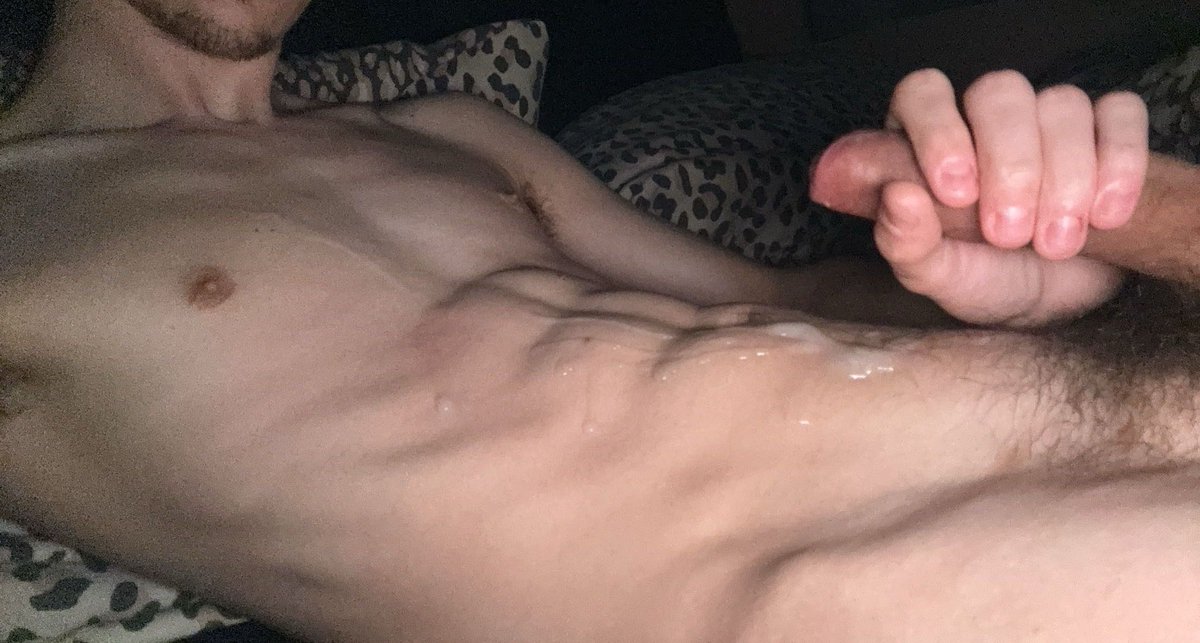 britishhunggay's tweet photo. cum ❤️ https://t.co/JAh3edgoSR