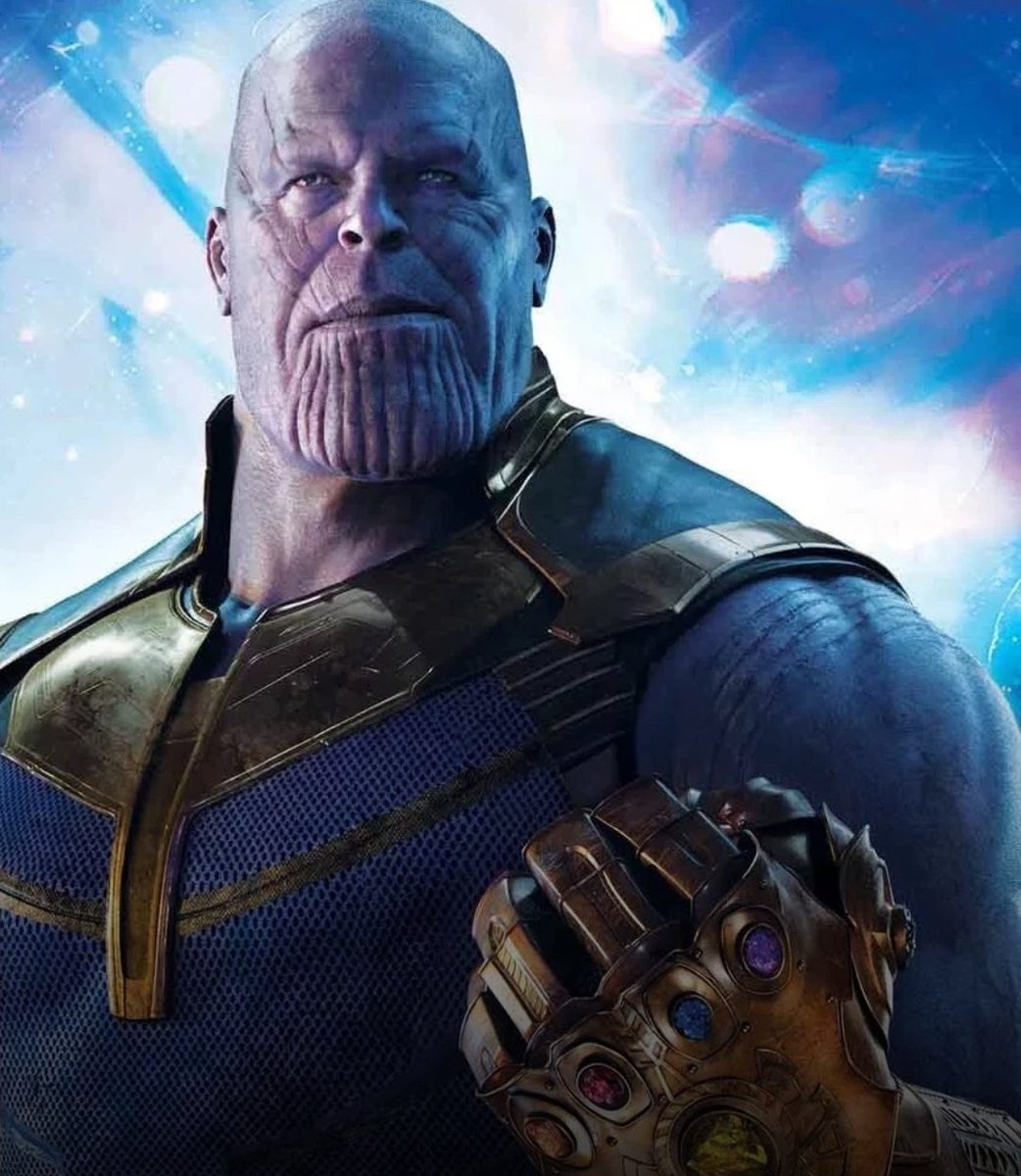 Politica_Basica's tweet photo. Thanos quería acabar con la mitad de la población del universo tras ver como su planeta agotó sus recursos.

Creía tontamente que erradicar el 50% traería equilibro y evitaría futuras tragedias.

Ojalá Tony siendo la persona inteligente que es, le hubiera explicado que solo el 1% más rico de la Tierra era responsable del 50% de la contaminación y consumo de recursos.

Tony hubiera desaparecido en el proceso, pero al final de todas maneras se sacrificó y el planeta lo siguen consumiendo los super ricos.