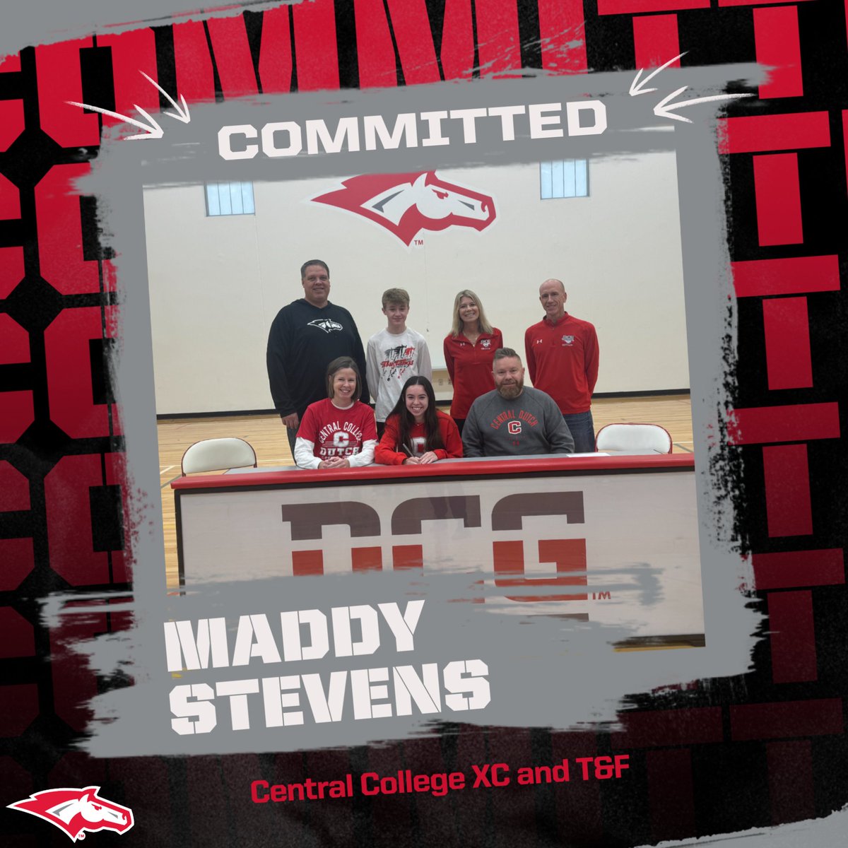 dcgactivities's tweet photo. Congratulations to Maddy on signing to run Cross Country and Track at Central College!!! https://t.co/N6kqxPcR79