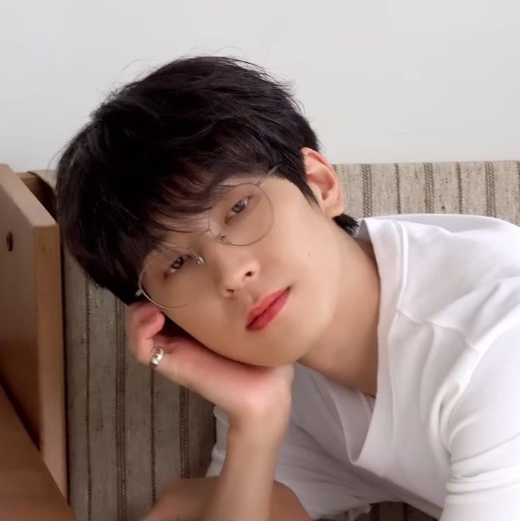wonwoofff's tweet photo. ㅤㅤㅤㅤㅤㅤㅤㅤദ്ദി(⎚_⎚) https://t.co/Y3DQMRlWGh