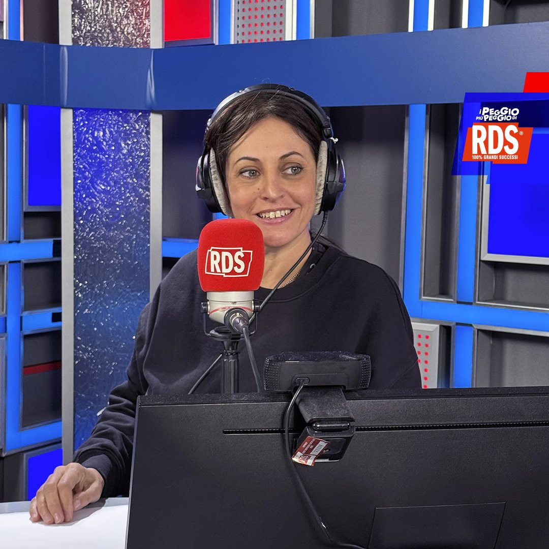 RDS_official's tweet photo. Oggi “Si mette male” era solo un titolo… perché con @AmorosoOF si mette sempre bene! 🎤
.
💥 Una puntata da ricordare con #ipeggiopiupeggiodiRDS
.
#RDSospiti #AmorosoRDS #simettemale @giovannivernia @PetraLoreggian https://t.co/GoAGqaxoHi