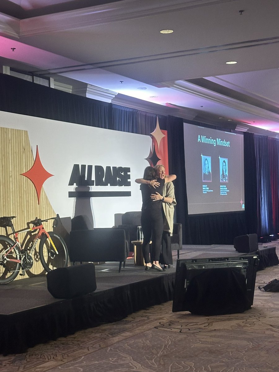 MoxxieVentures's tweet photo. 🚴🥇Amazing kickoff to the @AllRaise #VCSummit24 with @TeamUSA winner and VC @FaulknerKristen interviewed by superstar @emelton ⭐️ https://t.co/RBLEUB8lXV
