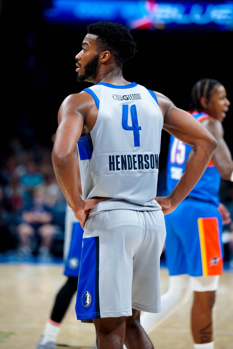 Congratulations to former #Griffs guard Jordan Henderson, who made his debut with the <a href="/TexasLegends/">Texas Legends</a> in the <a href="/nbagleague/">NBA G League</a> last night.

Henderson is the second former Canisius player to play in an <a href="/nbagleague/">NBA G League</a> regular season game.

#GriffsInThePros | #MAACHoops | <a href="/jhenderson_3/">Jordan Henderson</a>