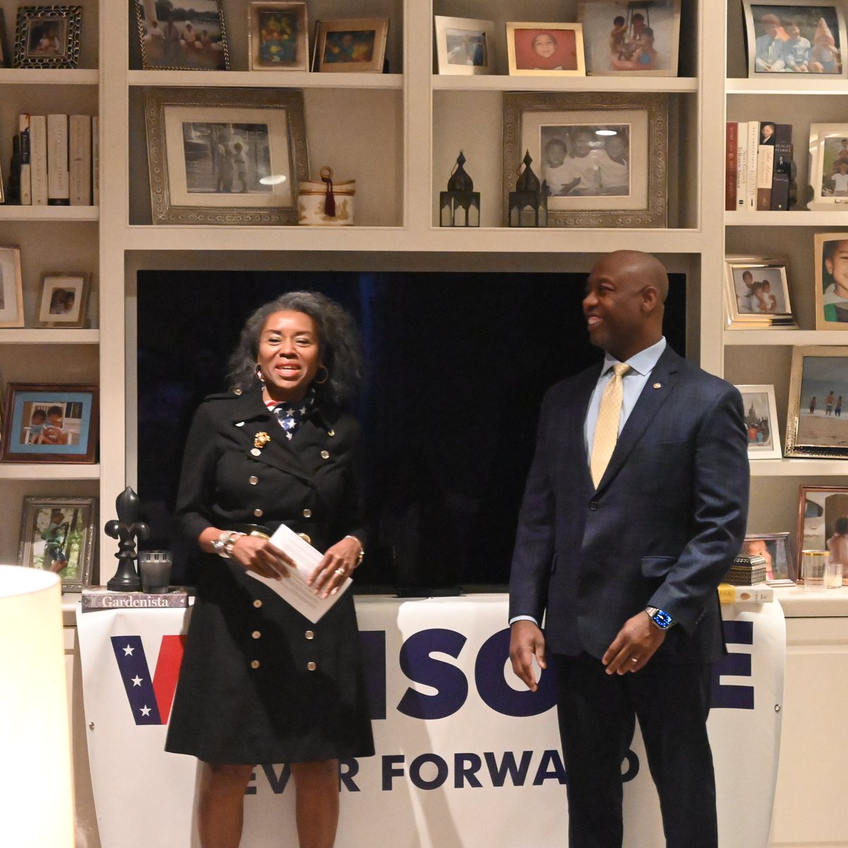 winwithwinsome's tweet image. Grateful to have @votetimscott by my side in this race. Your support and leadership inspire us all as we work to secure Virginia’s future. Special thanks to Emily and Marc Lampkin for hosting, and to everyone who joined us for a packed event. #LeadVA #WinWithWinsome