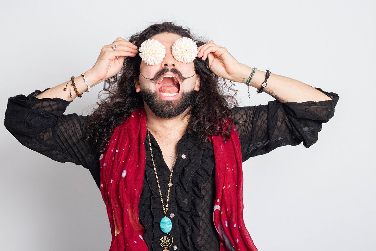 Lo pasamos bien lindo en el estudio, mi modelo Santiago Vokram y una servidora. <a href="/runallenaofic/">RUNA LLENA OFICIAL</a>