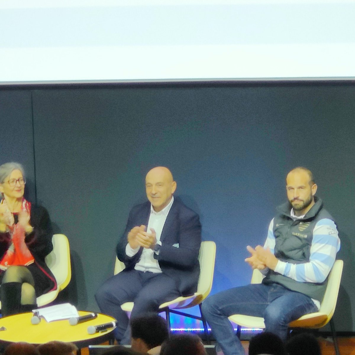 N.Charrier tweet media