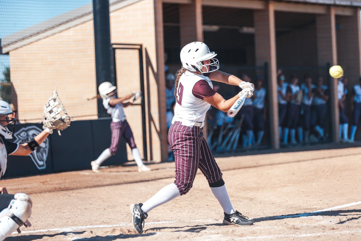 . <a href="/kaylynm37/">Kaylyn Miller</a> of <a href="/AnkenySoftball/">Ankeny Hawkette Softball</a> is headed to <a href="/CoeSoftball/">Coe College Softball</a> and could eventually play against her sister <a href="/_larissamillerr/">Larissa Miller</a> in the American Rivers Conference: ankenyfanatic.com/2024/11/13/can…