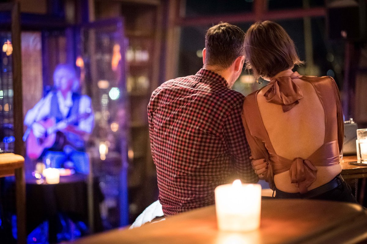 Date night hits the right note with live music, join us for a night of good tunes and great company!