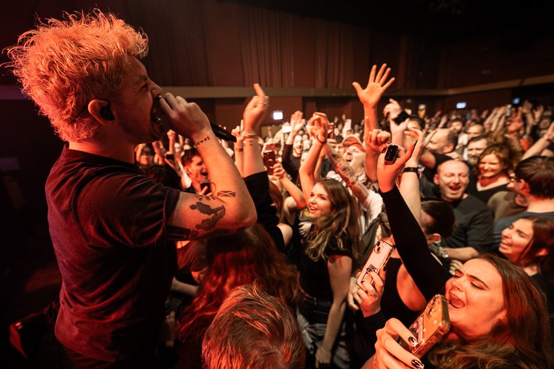 Took some photos of <a href="/twinatlantic/">Twin Atlantic</a> at the weekend and it was a fun time.