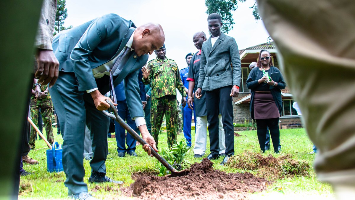 AIU_uni's tweet image. launch of the AIU Psycho-Social Support Program! Proud partnership with AIU, Kenya Police Service,Disability Mainstreaming Foundation to champion mental health for our officers &amp;amp; community. Key support includes therapy, awareness campaigns, training. Together, building resilience