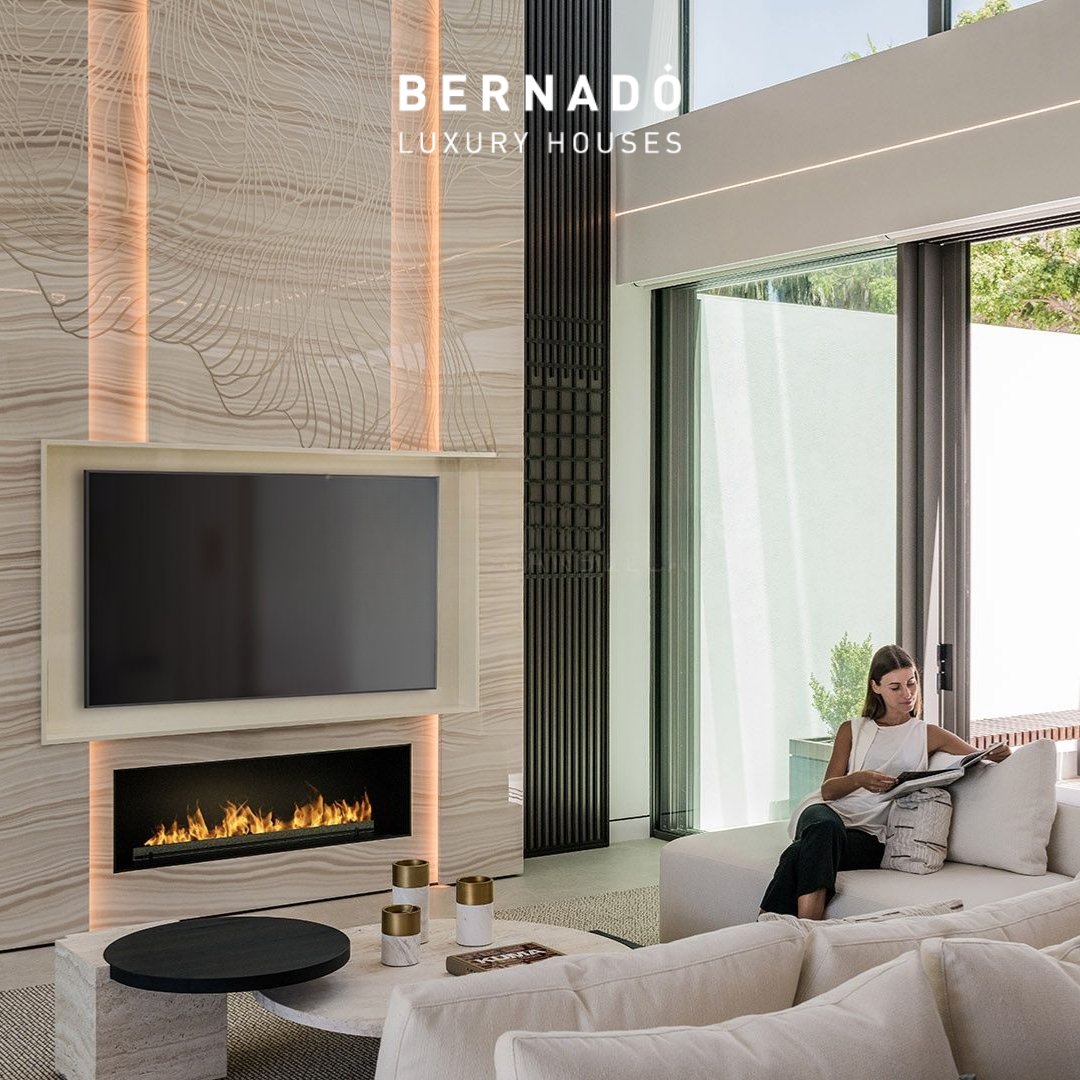 BernadoLuxury's tweet photo. Un santuario de lujo en plena Marbella. Así describiríamos esta villa, diseñada por el renombrado arquitecto Pedro Peña.

Con 4 plantas y ascensor privado, combina estilo y funcionalidad. 

 Descubre una propiedad donde naturaleza y exclusividad se encuentran: +34 91 99 33 222 https://t.co/ryfw7H1n9H