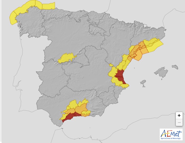 ULTIMA HORA| A partir de las 21 horas de esta noche y hasta mañana a las 12 horas estamos en alerta roja por fuertes lluvias según la AEMET. Mucha precaución.