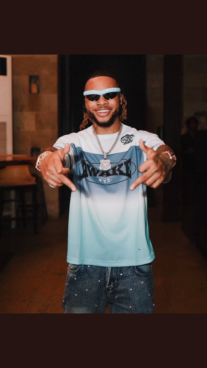 POCO LEE GALLERY tweet media