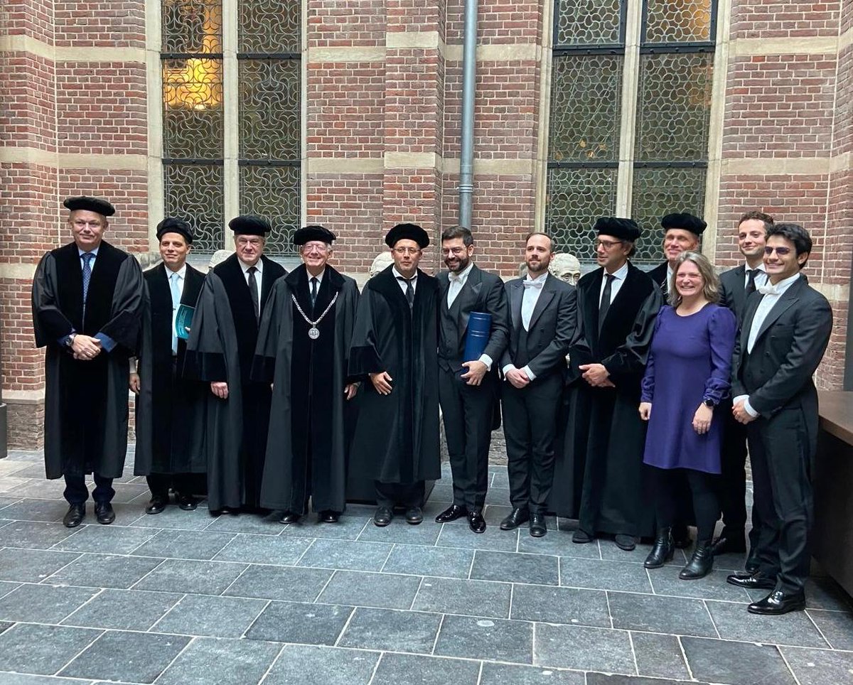 Nazareno Suardi (@urosuardi) on Twitter photo Congratulations <a href="/paolo_delloglio/">Paolo Dell'Oglio</a> for your PhD. Great achievement and fantastic ceremony!!!! Congratulations <a href="/paolo_delloglio/">Paolo Dell'Oglio</a> for your PhD. Great achievement and fantastic ceremony!!!!