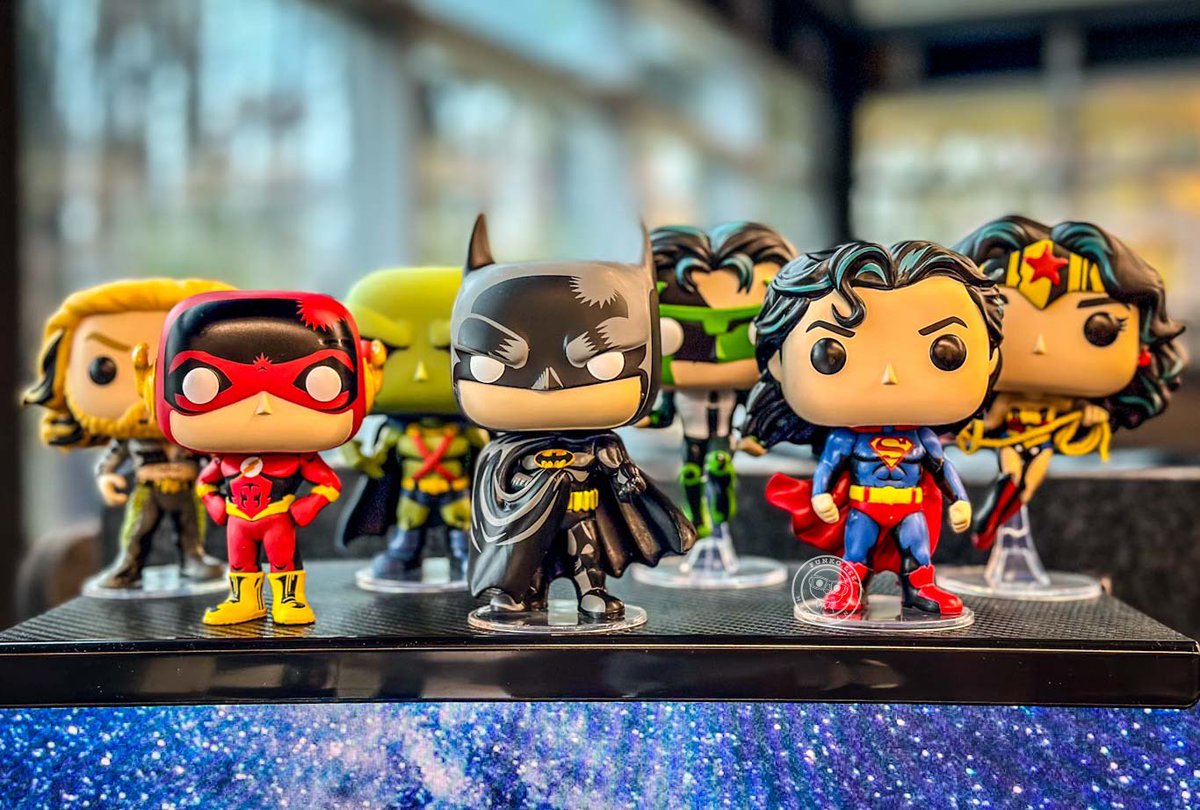 Happy #FunkoWorkWednesday everyone! How’s your week so far? Brought the #JusticeLeauge to help out at work &amp; motivate our department to battle on! 🦸🏻‍♂️🦸🏻‍♀️👑 #FOTM #dccomics #Cartoons #comicbooks #fun #FunkoPop #FunkoFunatic #FunkoFamily <a href="/originalfunko/">Funko</a> <a href="/DCOfficial/">DC</a>