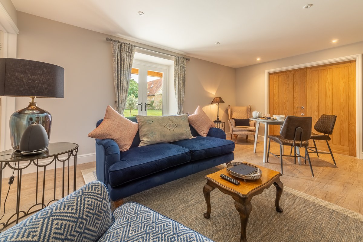 Cliff Farmhouse B&B Suites tweet media