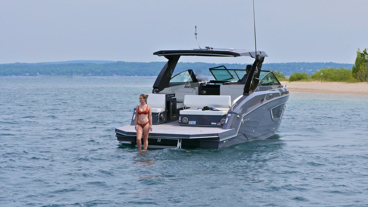 CruisersYachts's tweet photo. Cruisers Yachts 34 GLS I/O, with its roomy transom and powered submersible stairwell, represents a sporty, day cruiser that's specifically designed for easy access to all your on-water activities. #GLS #Sporty #DayCruiser https://t.co/AXQBkqAlwF