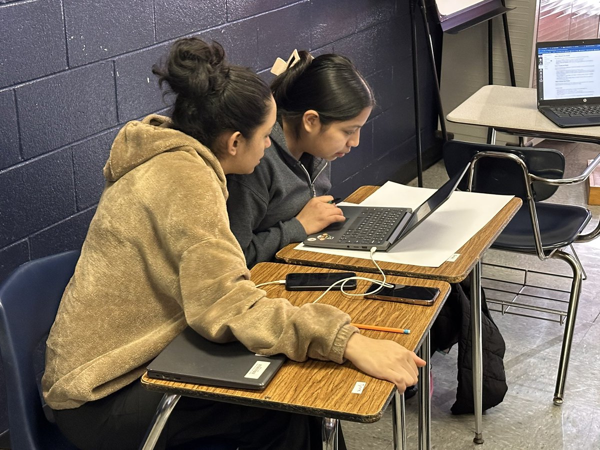 Devem's tweet photo. The history of the disability rights movement is inseparable from the civil rights movement, both of which strive for equality, justice, and inclusion!  Students today are researching these defining movements in America History!  @PamPackWHS  @BeaufortCoSchNC #backintheclassroom https://t.co/copbWLWW84