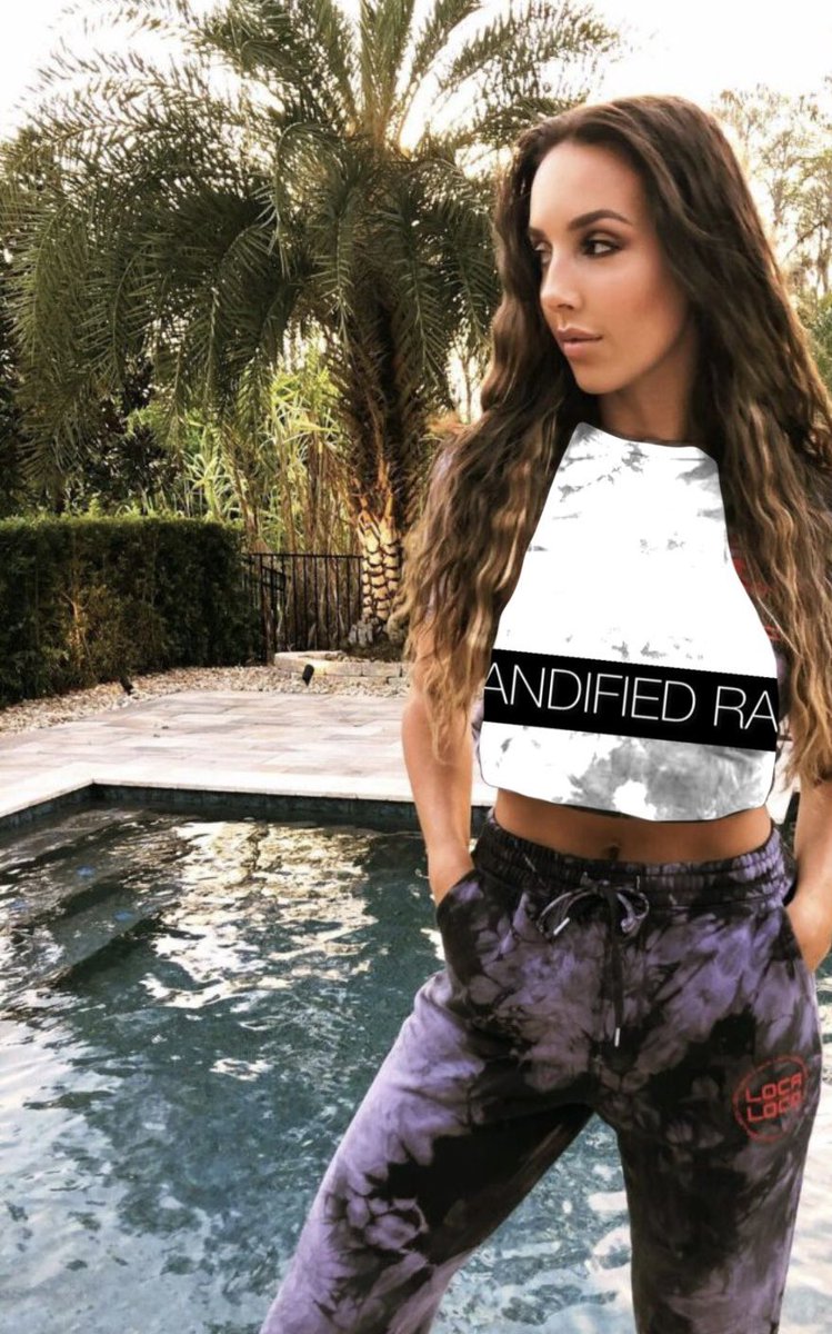 What can I say this journey is going to be fun. Mandy and his wonderful team talked to me and this is the place to be. The Hot Mess making an impact once again! Time to complain to management unless they have somebody to simply shut me up 🤭
<a href="/MANDIFIEDRAW/">TEAM: 𝐌𝐀𝐍𝐃𝐈𝐅𝐈𝐄𝐃 𝐑𝐀𝐖</a>