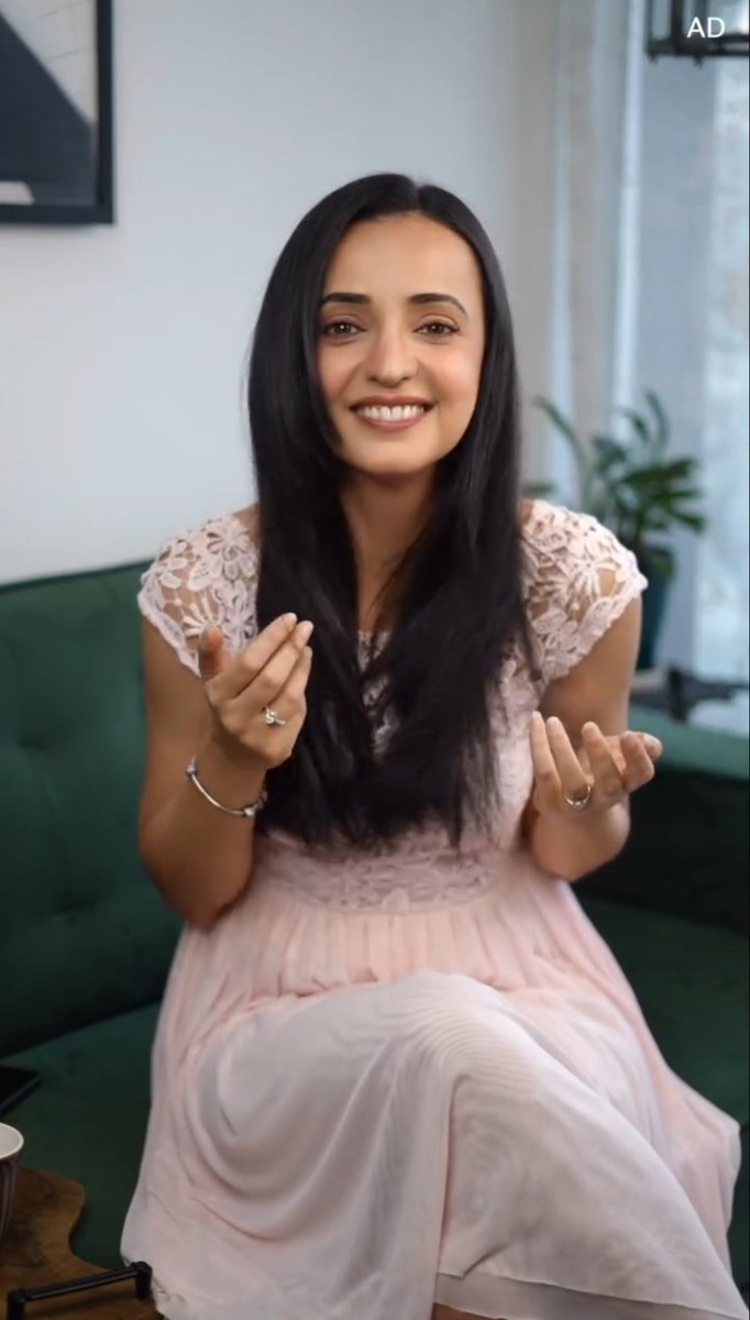 Sanaya Irani Daily tweet media