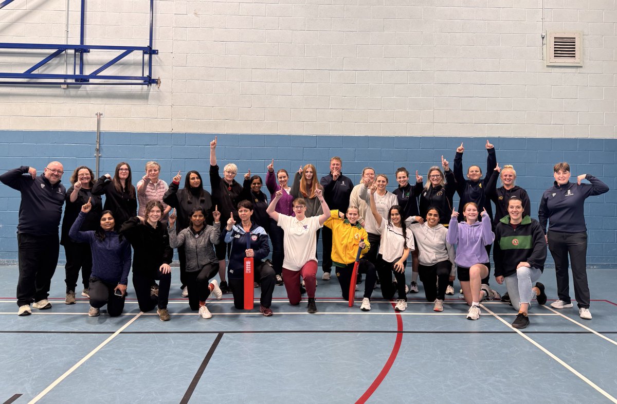 Nearly two weeks ago, WCF, in partnership with the ECB and the Warwickshire ACO, hosted a female umpire course.

The course had the highest female participation in England, with 26 women dedicating their time to umpiring. 👏

 🔗 bit.ly/3CsexAz

#WCF | <a href="/warwickshireACO/">wcaco</a>