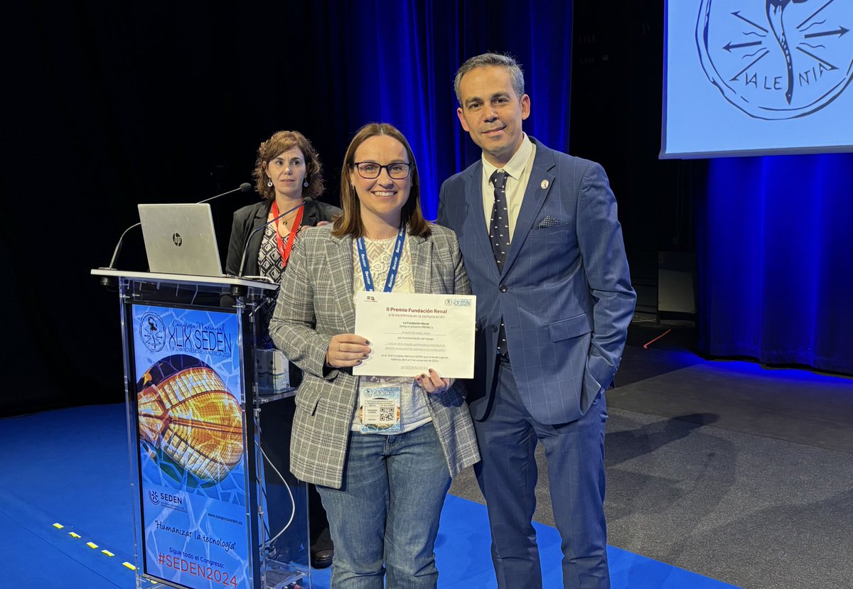 #SEDEN2024 | 👩🏻‍⚕️👨🏻‍⚕️

PREMIO @friat.es A LA EXCELENCIA EN LA COMUNICACIÓN

🏆 "Creación de la consulta cardiorrenal y su impacto en el bienestar de los pacientes: experiencia en nuestro centro" 

🏥 Desarrollada por  enfermeras del Hospital Universitario Dr. Peset de Valencia