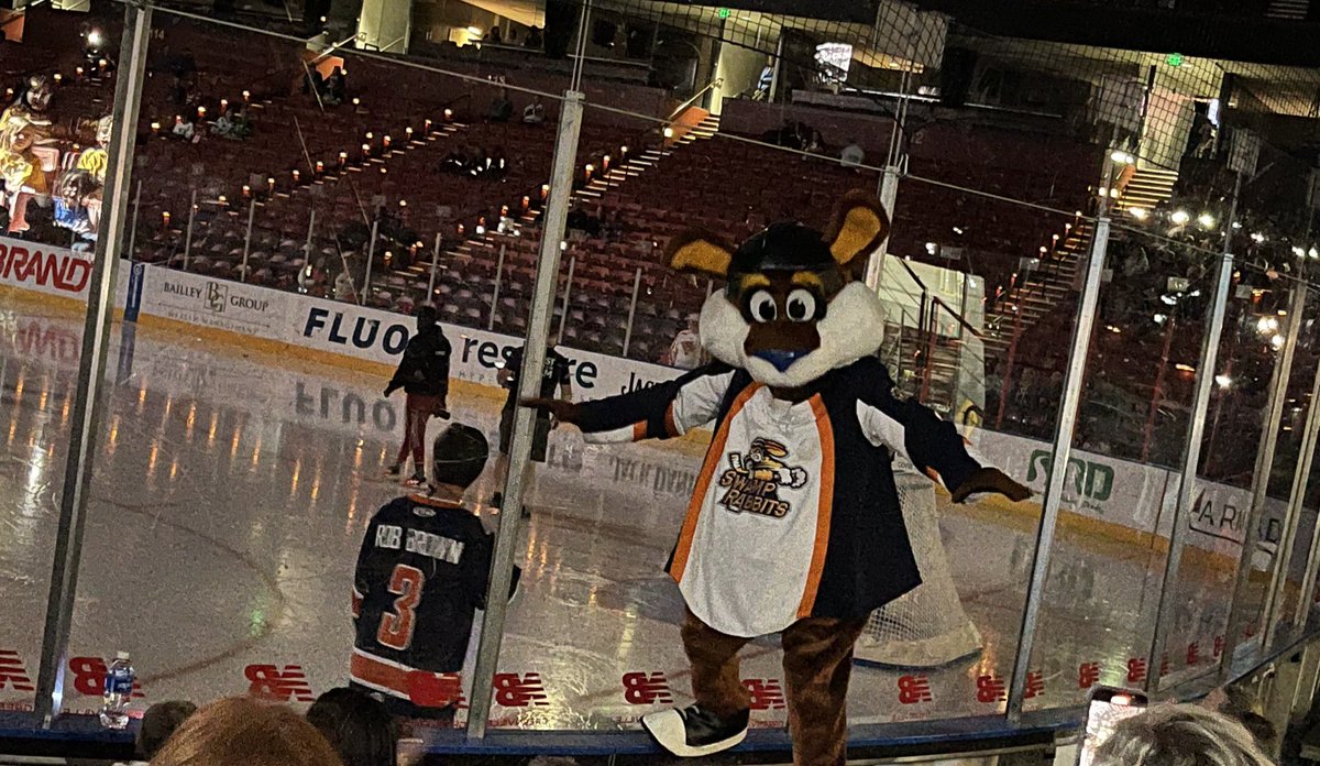 cgsargent's tweet photo. only thing better than listening to @TheRobBrownShow on the way to work, is seeing him at the @SwampRabbits game instead of actually being at work 😬 https://t.co/FJ23jLzXYd