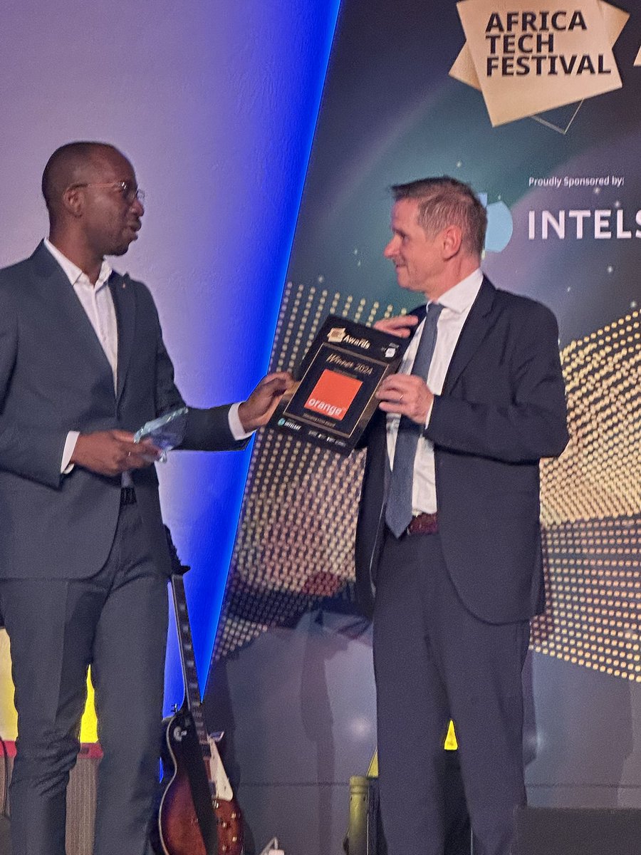 nene_maiga's tweet photo. Congrats @OrangeBurkina !!! Taking home the changing lives award 🏆🏆 @orangeafrica #AfricaTechFestival2024 https://t.co/q46RmuTd7v