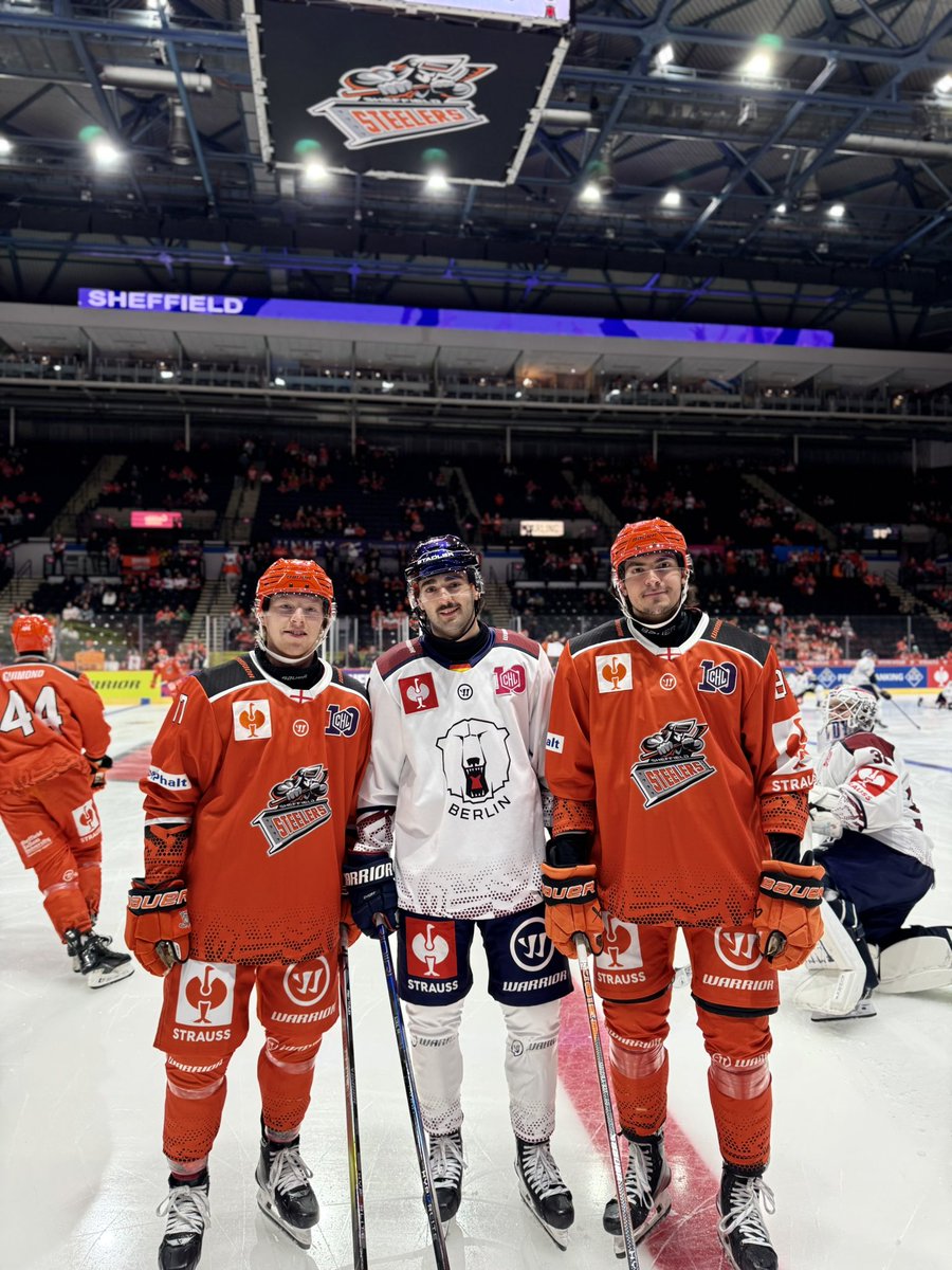 Sheffield boys reunited 🍊🏒