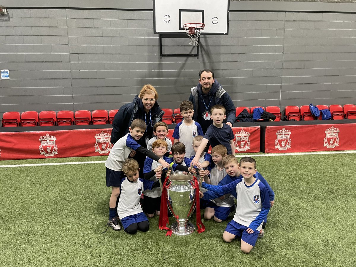 What a brilliant morning at Liverpool Academy taking part in the Yr 3 Football Competition. Whiston Willis narrowly missed out reaching the finals after topping their table, undefeated. <a href="/KnowsleySSP/">KnowsleySSP</a> <a href="/LFCFoundation/">LFC Foundation</a>