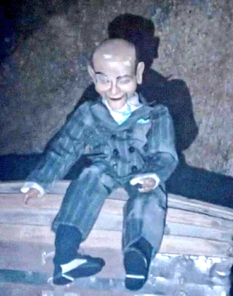 🙃🔥😉
#آبان_خونین