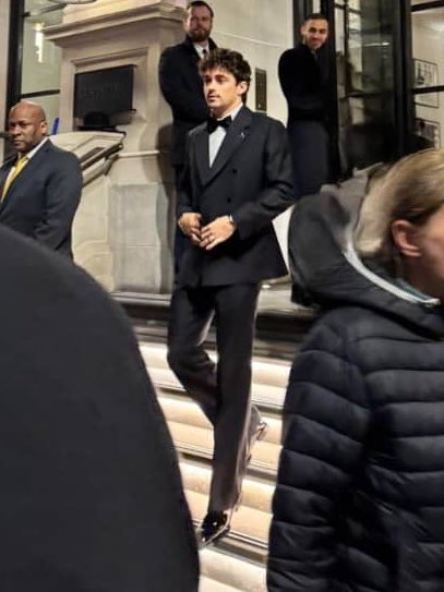 dios porque creaste a charles leclerc si no iba a ser mío