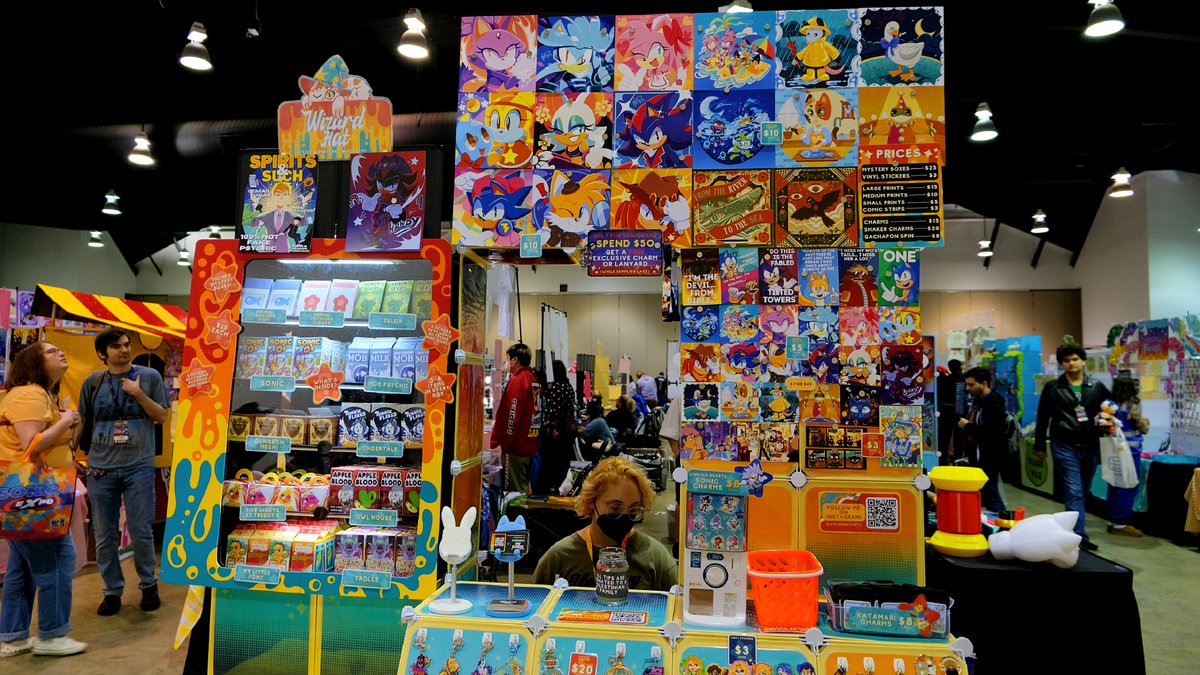 What merch did you get at #SonicEXPO? 💙

Vendors pictured: <a href="/ZombieKaiju/">ZombieKaiju 🔜 Sonic Expo Dallas</a> <a href="/Sonic_Online/">Archie Sonic Online</a> <a href="/TigheSammy/">Spooky Sammy Skeleton</a> <a href="/Wizard_Hatz/">Percy @ HolMat</a>