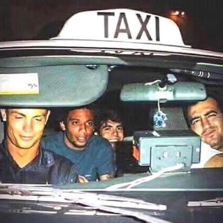 The luckiest taxi driver ever 🚖