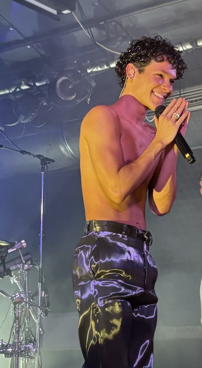 SilV 🏳️🌈🎙️🎶💜 tweet media