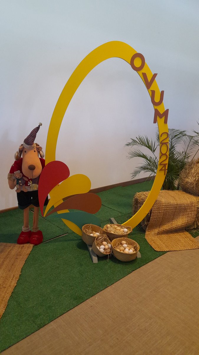 Phage_UniFAHS's tweet photo. Team #UniFAHS is attending the #Ovum2024, the biggest scientific and tradeshow in #LatinAmerica for the #Poultry sector. Several posters on #Salmonella and its control but #bacteriophages are not top of mind here. Let's change this situation! #Phages #FightAMRwithPhages #AMR https://t.co/aWekRZ57Yd