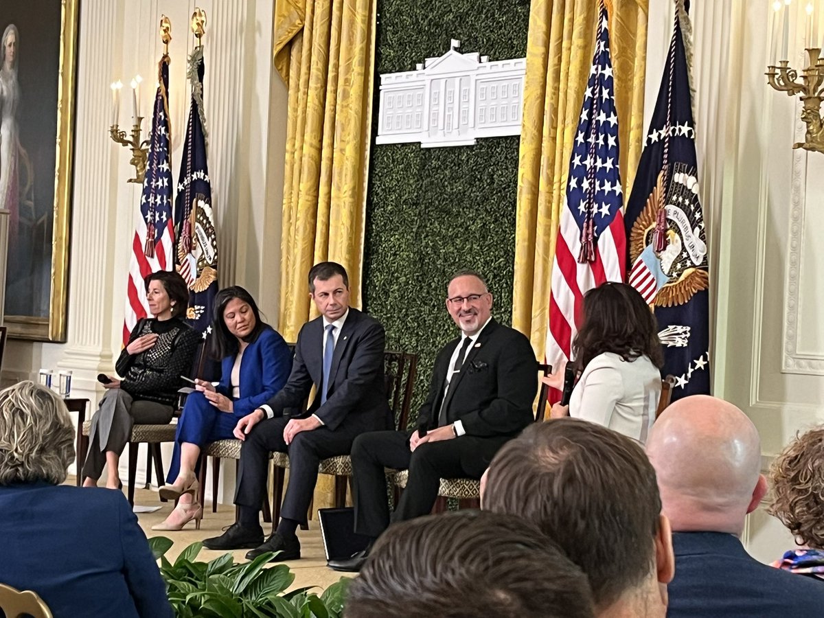 Mark D'Amico (@markmdamico) on Twitter photo The message of collaboration among gov agencies, employers, and educators is clear at the #RaisetheBar Classroom-to-Career Summit. As <a href="/POTUS/">President Donald J. Trump</a> said, “There’s nothing we can’t do, if we do it together.” <a href="/usedgov/">U.S. Department of Education</a> The message of collaboration among gov agencies, employers, and educators is clear at the #RaisetheBar Classroom-to-Career Summit. As <a href="/POTUS/">President Donald J. Trump</a> said, “There’s nothing we can’t do, if we do it together.” <a href="/usedgov/">U.S. Department of Education</a>