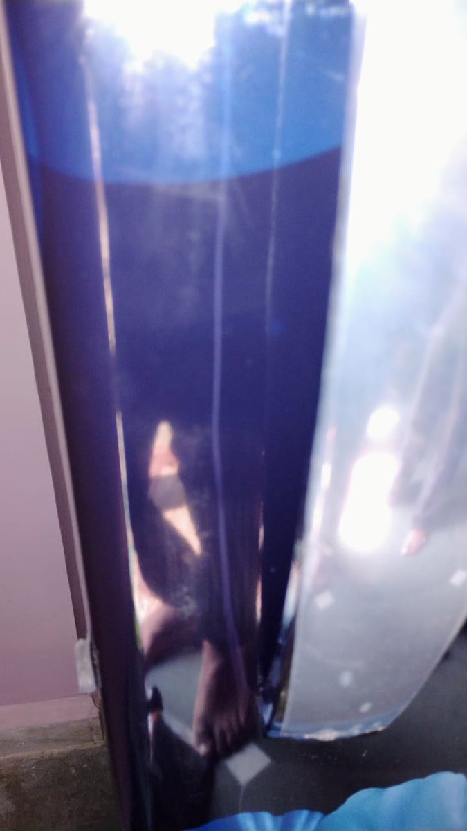 Sumit_2025's tweet photo. @VijaySales @whirlpool_india I have received the replacement today. However, this unit also has visible scratches on it, which is extremely disappointing and unexpected. This has been one of the most disappointing purchase experiences I have encountered.
#CustomerService #ProductQuality #UnhappyCustomer https://t.co/tFXGrc17FA