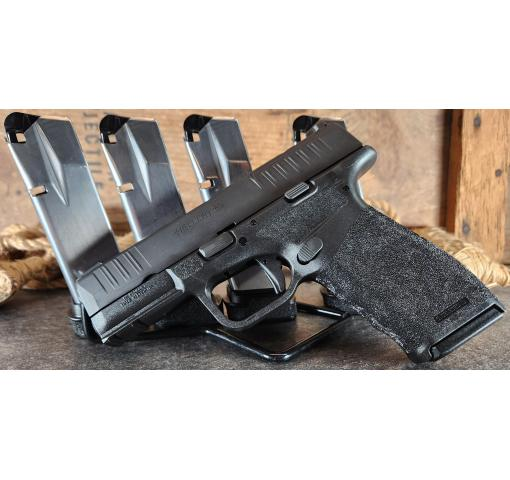 harveyspistols's tweet photo. Friends - We're starting this clean, used Springfield Hellcat 9mm with extra mags today at $100!  Remember our 10% down, 10-payment, Marriage-Saver (TM) layaway is here for you for $10 additional if it helps!  Check it out and Good luck!  :D  ~Harvey

https://t.co/lhohfVnETt https://t.co/gppKwEi3Sb