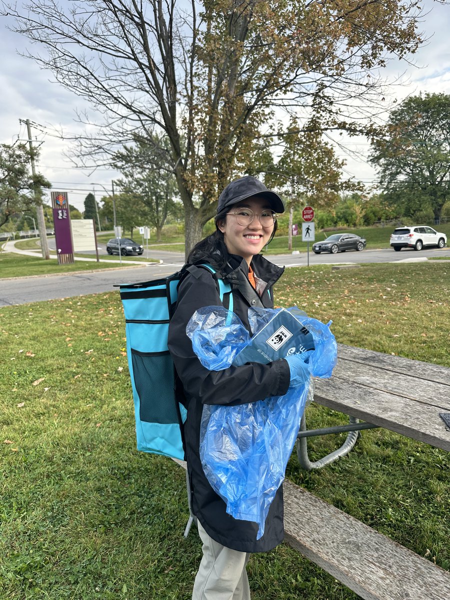 UofTTrashTeam's tweet photo. Want to see how we made a difference to kick off the school year? πβ¨ Check out our latest #blog post for all the highlights from our #UrbanLitterChallenge! #InternationalCoastalCleanup #SeaTheChange #ShorelineCleanup @OurOcean @OceanWise https://t.co/G5PEptRD6s https://t.co/rn0WC9cDUg