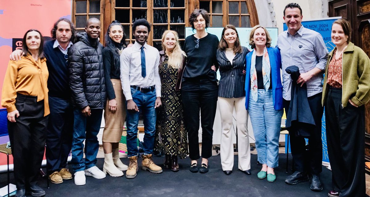 Clare Hart💙💛 (@clarelouhart) on Twitter photo Très honorée de présenter #Montpellier, ville accueillante et inclusive, avec <a href="/erionveliaj/">Erion Veliaj #MedCapitalCulture2025 🇪🇺🇦🇱</a> maire <a href="/CityOfTirana/">City of Tirana</a> <a href="/LeolucaOrlando1/">Leoluca Orlando</a> <a href="/DavidYambio/">David Yambio</a> <a href="/LetiziaTortello/">letizia tortello</a> et <a href="/mimmolucano1/">Io sto con Mimmo Lucano</a> à <a href="/TranseuropaFest/">TRANSEUROPA</a>. Comment les villes créent de nvlles formes de solidarité devant la crise migratoire. Très honorée de présenter #Montpellier, ville accueillante et inclusive, avec <a href="/erionveliaj/">Erion Veliaj #MedCapitalCulture2025 🇪🇺🇦🇱</a> maire <a href="/CityOfTirana/">City of Tirana</a> <a href="/LeolucaOrlando1/">Leoluca Orlando</a> <a href="/DavidYambio/">David Yambio</a> <a href="/LetiziaTortello/">letizia tortello</a> et <a href="/mimmolucano1/">Io sto con Mimmo Lucano</a> à <a href="/TranseuropaFest/">TRANSEUROPA</a>. Comment les villes créent de nvlles formes de solidarité devant la crise migratoire.