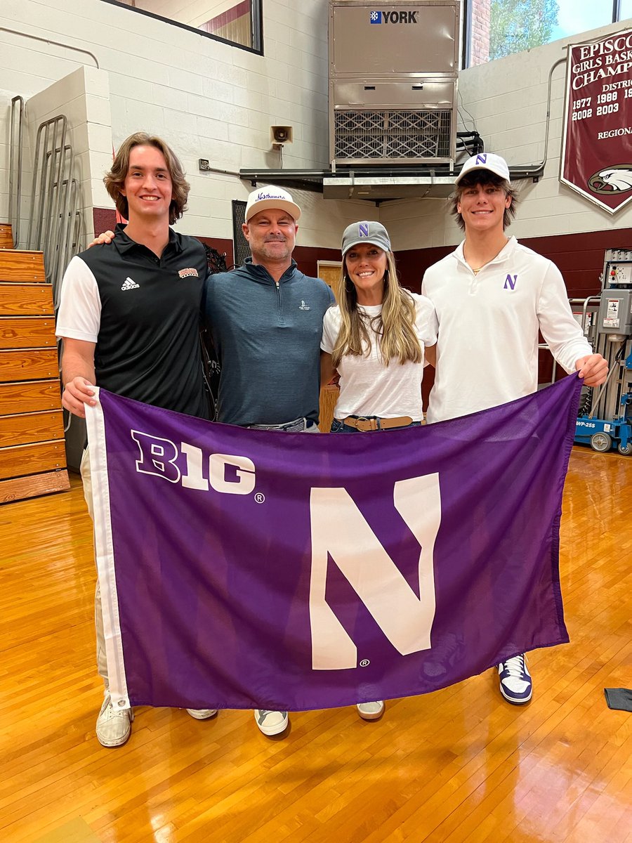 It’s official, let’s go Cats‼️💜