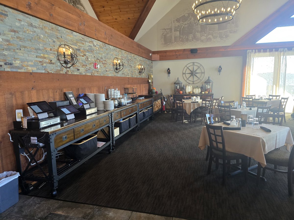 kyleud_Skytab's tweet image. Stonewater at 3 Peaks Marina Lake Hopatcong NJ going Strong With @SkyTabPOS  and @Shift4  🚀
#SkyTab #Shift4