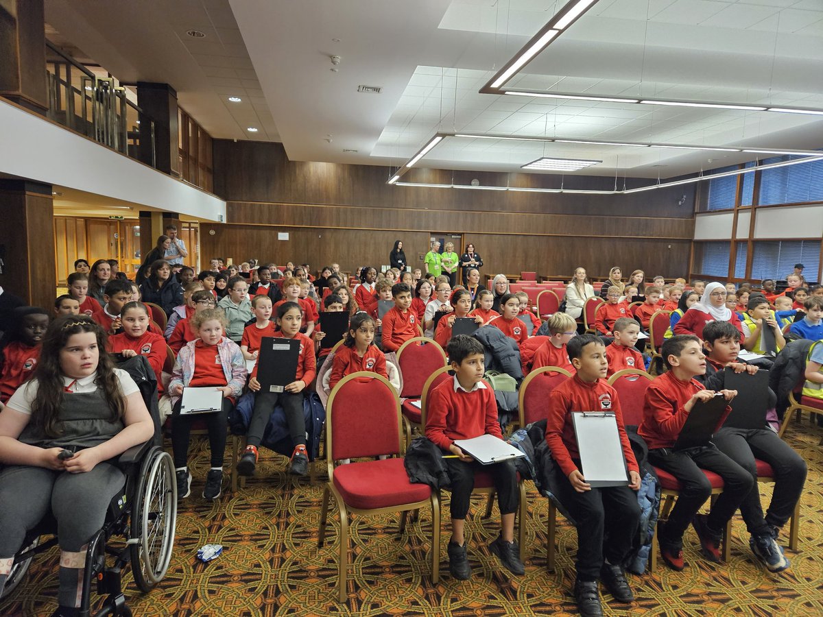 P5 &amp; P5a thoroughly enjoyed their visit to the beautiful Mitchell Library last week. They were very lucky to meet the Brothers McLeod, hear them reading from their book, and created their own story with them. #librarylife #create <a href="/brothersmcleod/">Brothers McLeod</a> <a href="/CorpusChristi_K/">Corpus Christi PS</a>
