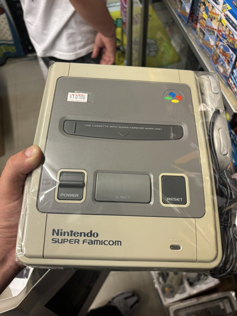 Angelisacunt's tweet photo. Deeply regret not picking this up https://t.co/732MYVt5n9