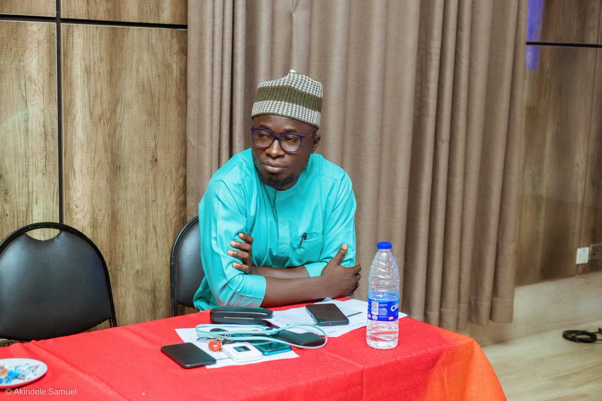 itsladeji's tweet image. I was honored to speak at #ConnectedDevelopment&apos;s #TownHallMeeting on #ProjectTrust yesterday at Aenon Hotel and Suites, Osogbo. The consensus among participants was clear: citizens must engage more with their political leaders to foster accountability, improved representation,